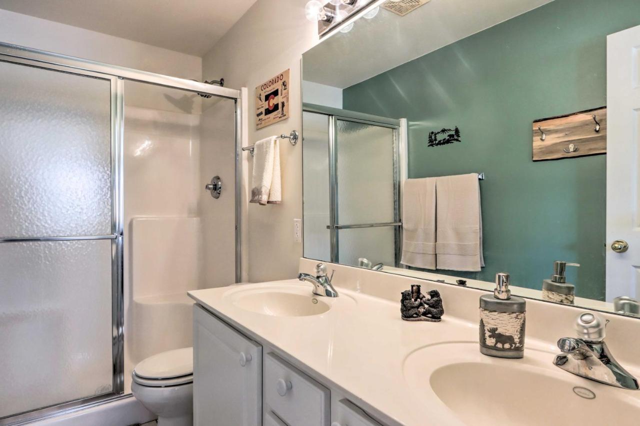 Step-Free Camdenton Condo With Boat Ramp, Dock, Slip Buitenkant foto