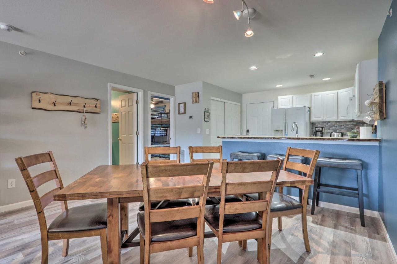 Step-Free Camdenton Condo With Boat Ramp, Dock, Slip Buitenkant foto