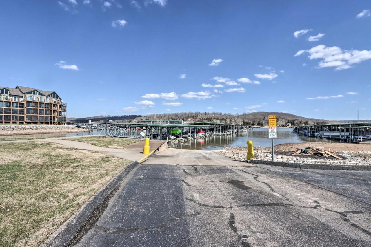 Step-Free Camdenton Condo With Boat Ramp, Dock, Slip Buitenkant foto