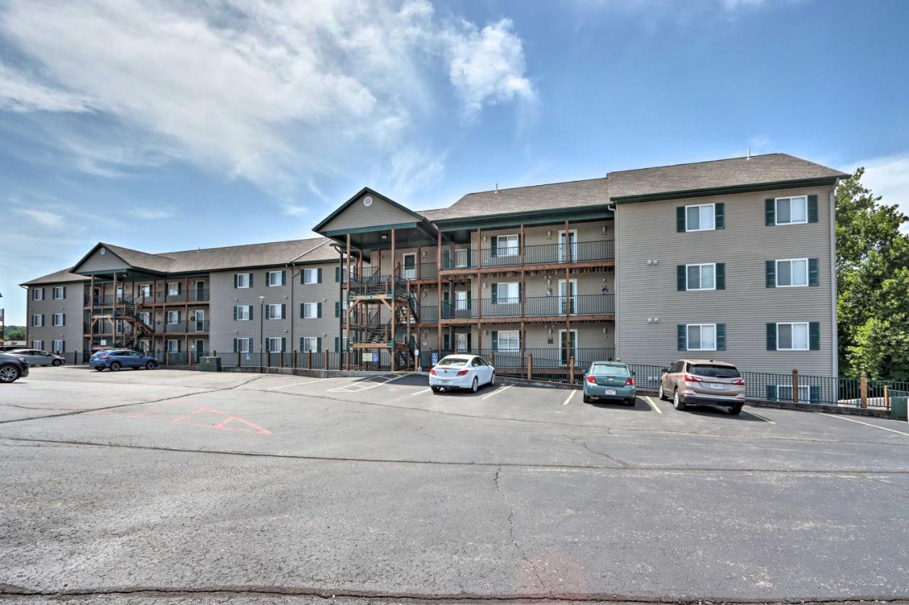 Step-Free Camdenton Condo With Boat Ramp, Dock, Slip Buitenkant foto