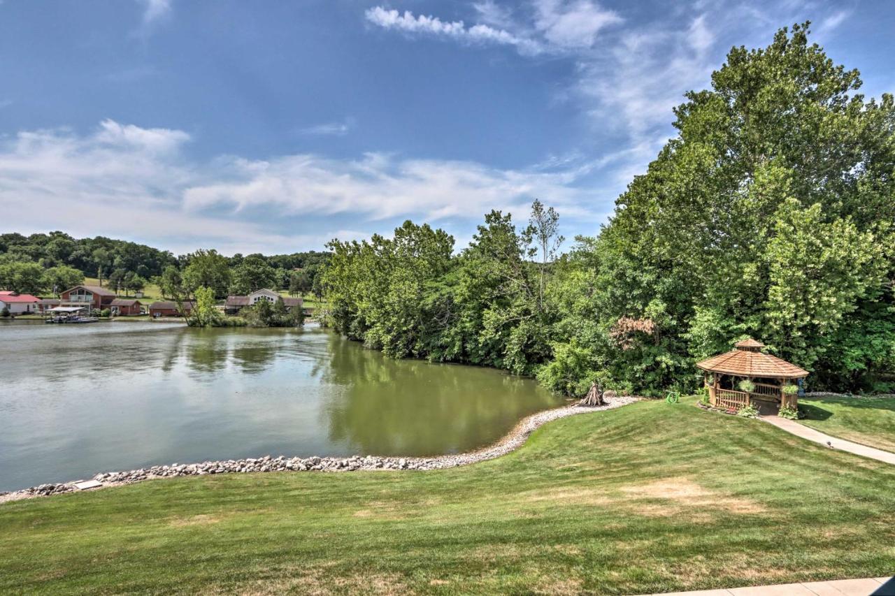Step-Free Camdenton Condo With Boat Ramp, Dock, Slip Buitenkant foto